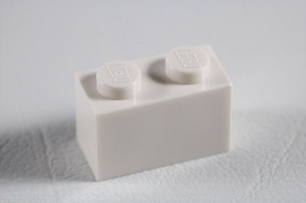 LEGO® White Brick 1 x 2 ID 3004 [Pack of 100 Bricks]